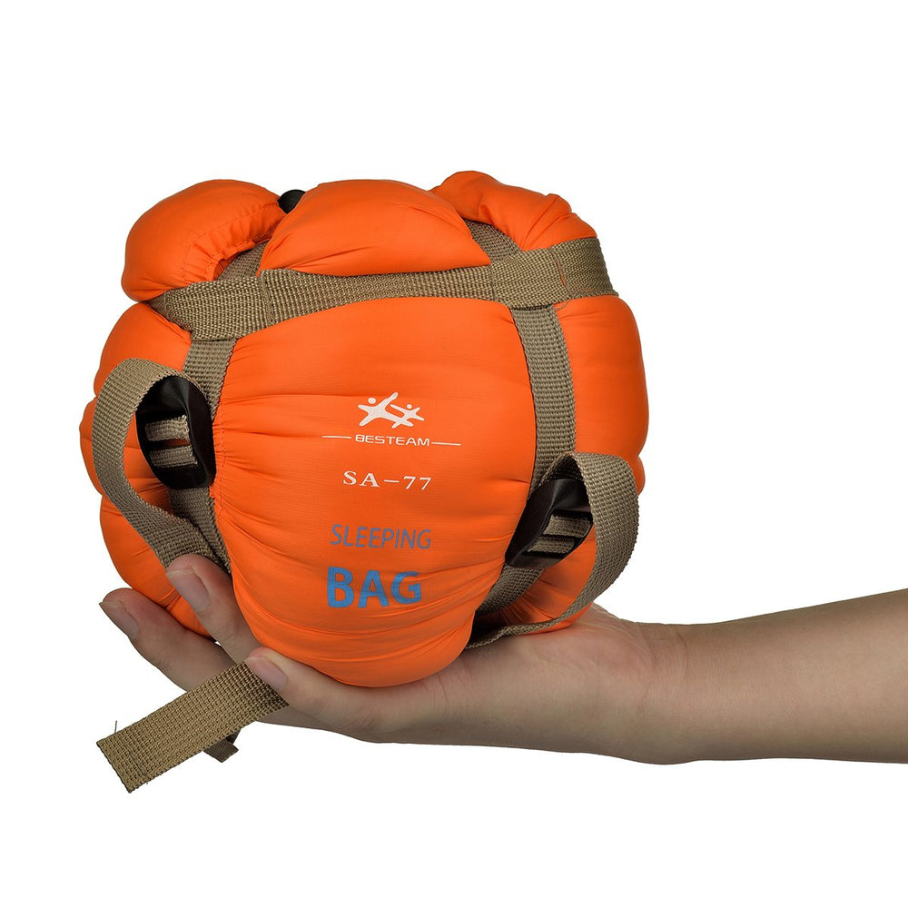 WERTYCITY front view showing full sleeping bag and zipper for easy packing