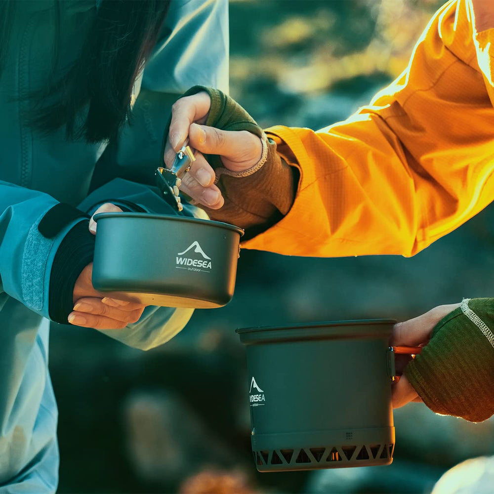 widesea pot next to water bottle showing size and capacity comparison
