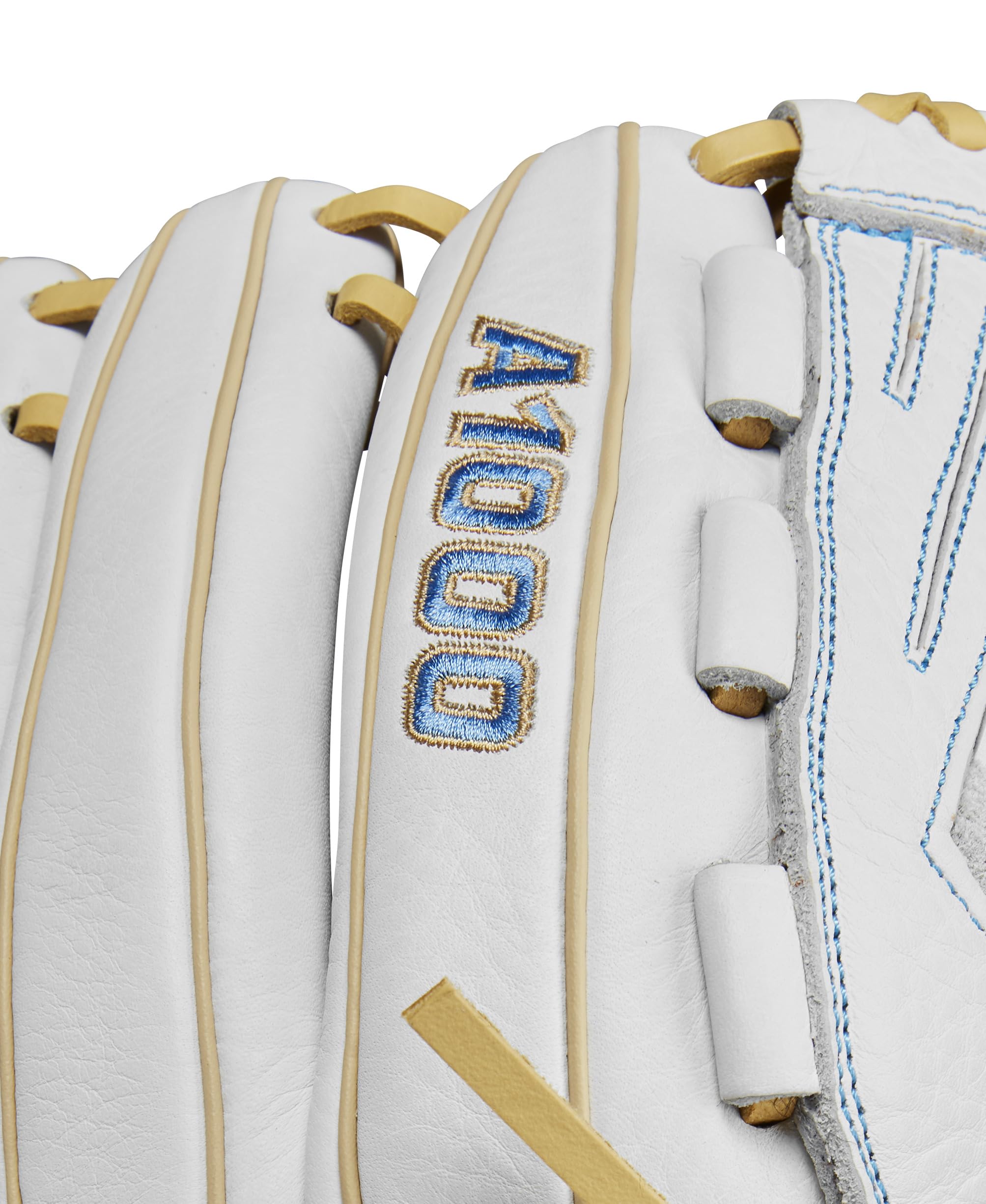 WILSON A1000 V125 on a player making an outfield catch illustrating versatility