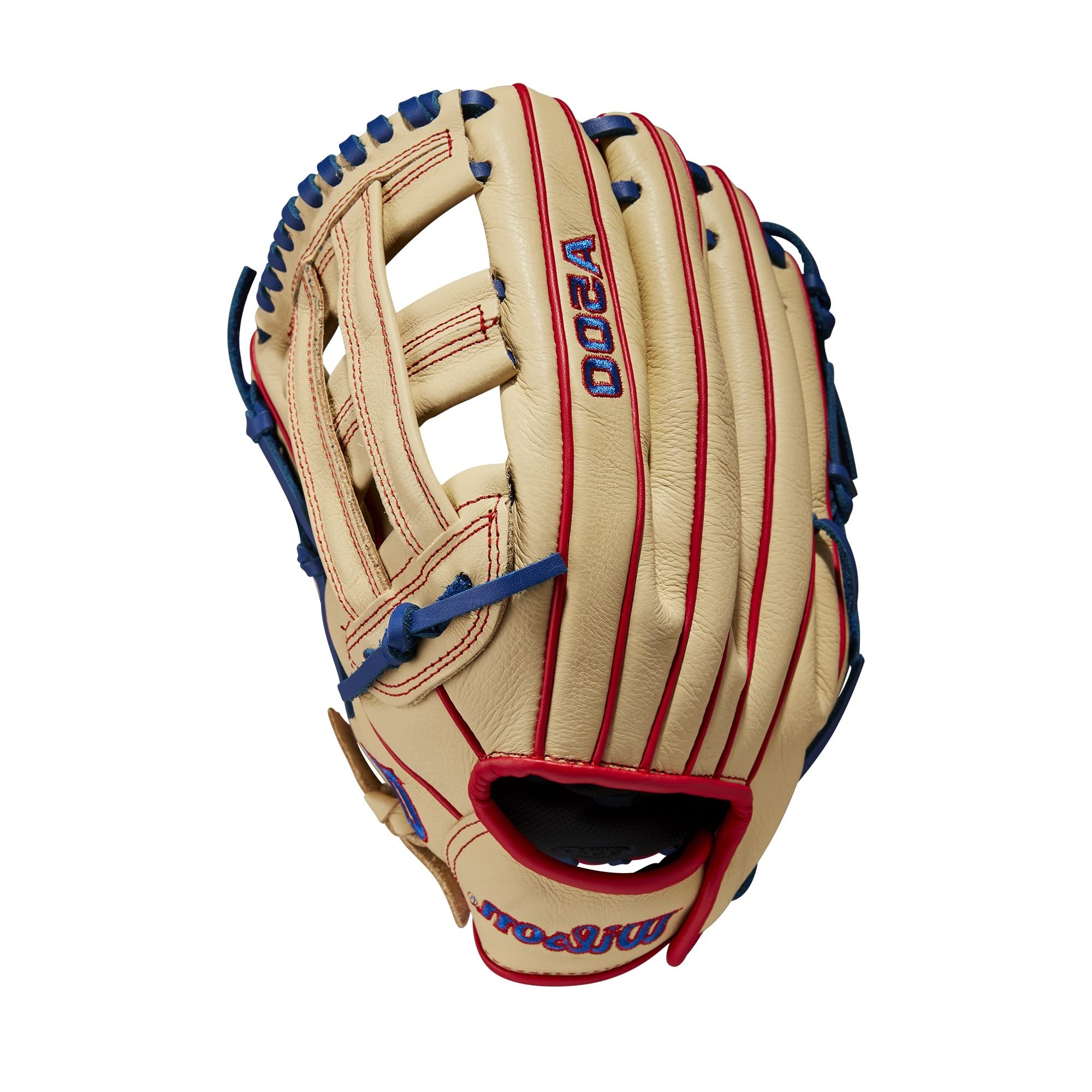 WILSON A500 close-up of Dual Post Web and laces illustrating secure pocket control