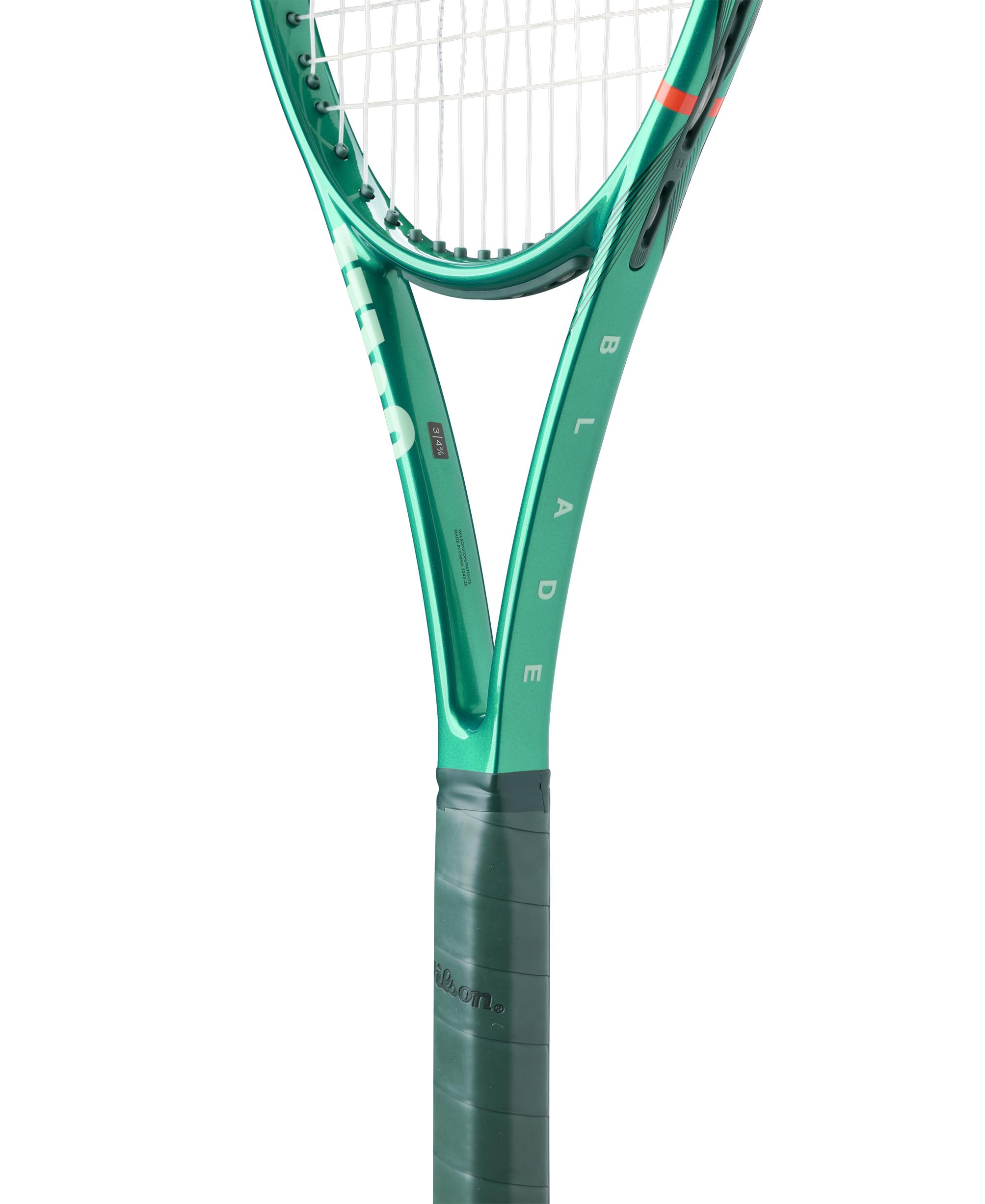 WILSON Blade 98 V10 next to tennis ball showing 98 sq in head scale and handling benefit