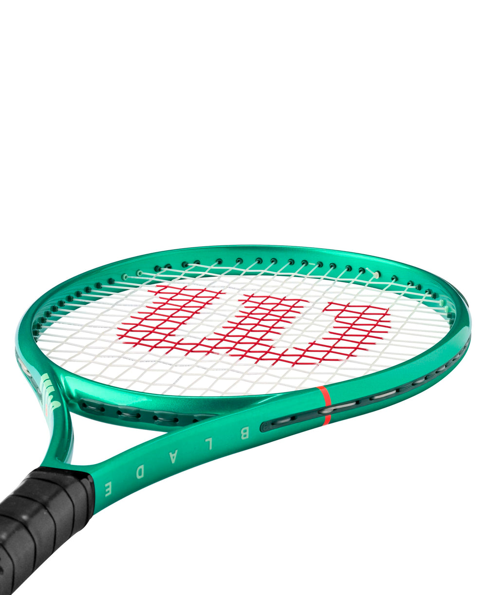 Junior player using Wilson Blade V10 demonstrating maneuverability benefit