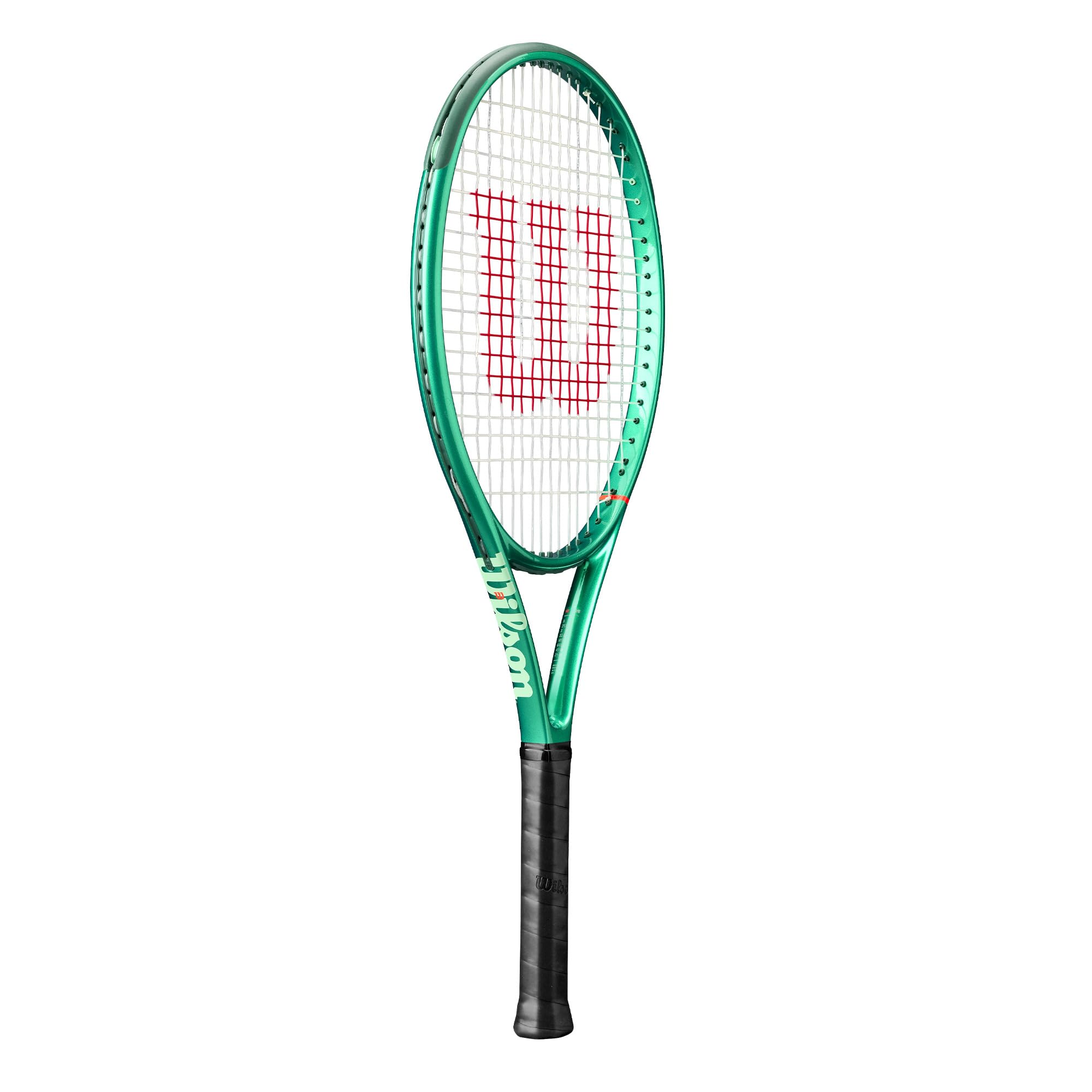 Wilson Blade V10 close-up of 16x19 strings highlighting spin potential