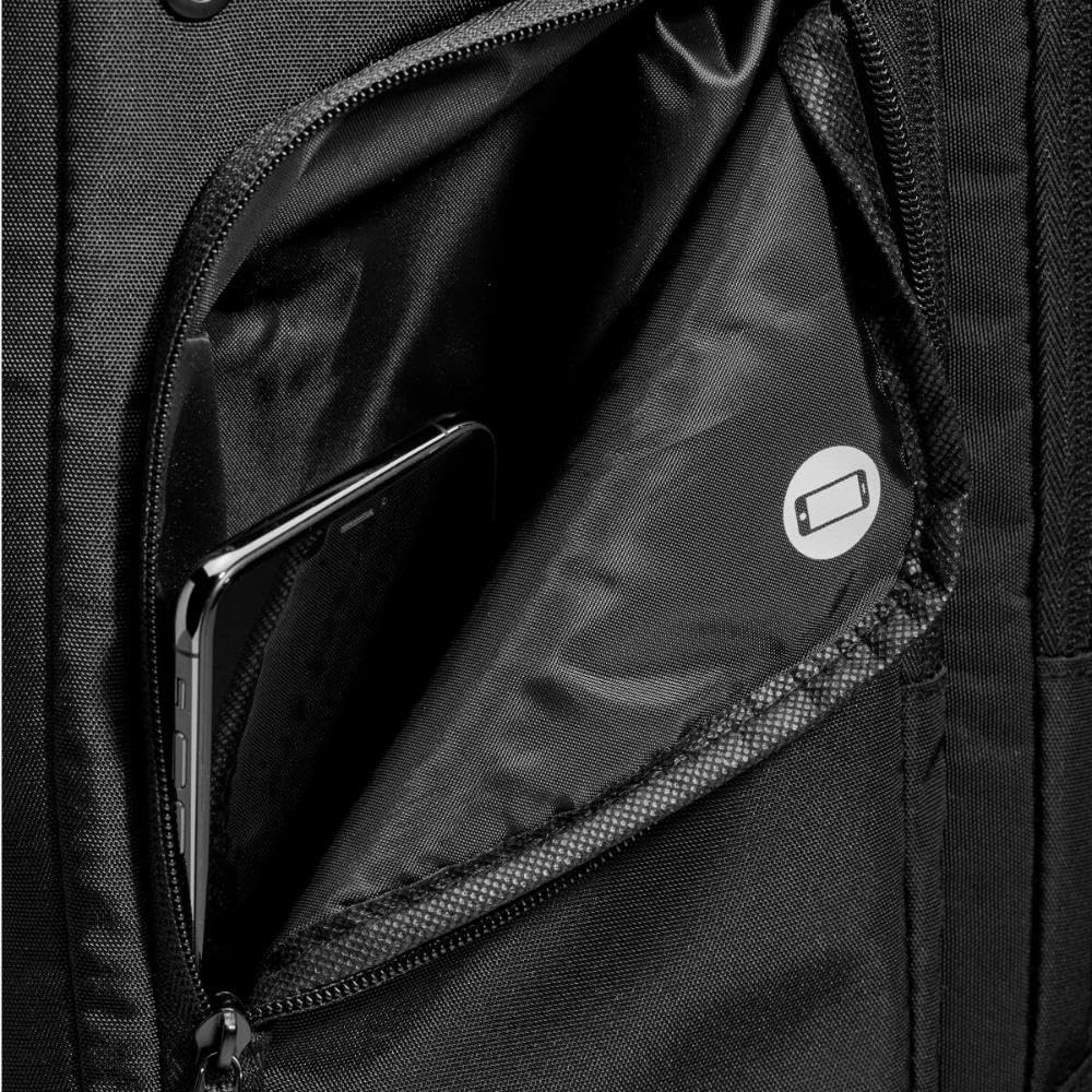 WILSON Thermoguard-lined side pocket storing a water bottle and snacks chilled