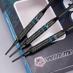 WIN.MAX image of 100μm flights and aluminum shafts showing durable accessories for fewer replacements