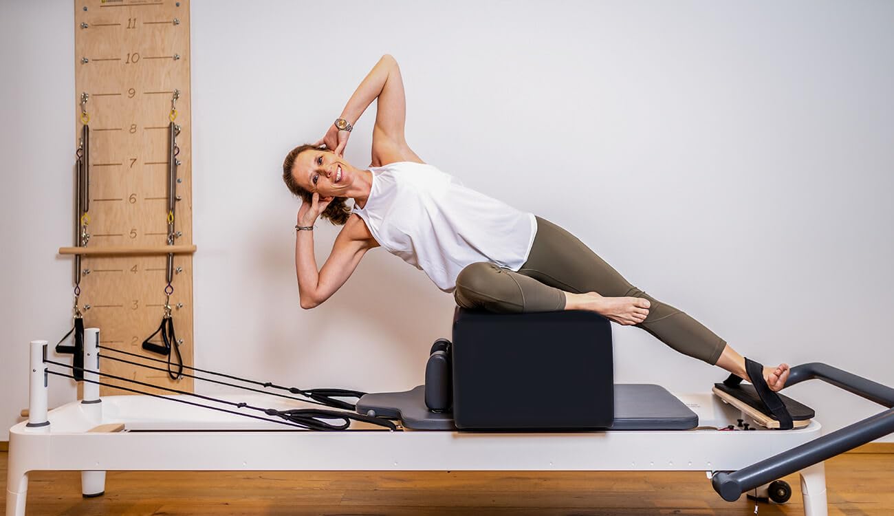 WINDFOOT sitting box in a studio lifestyle shot emphasizing professional, portable accessory
