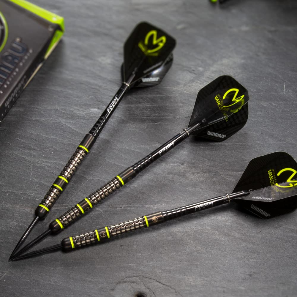 Winmau MvG Acclaim close-up of 90% tungsten barrel texture for grip control