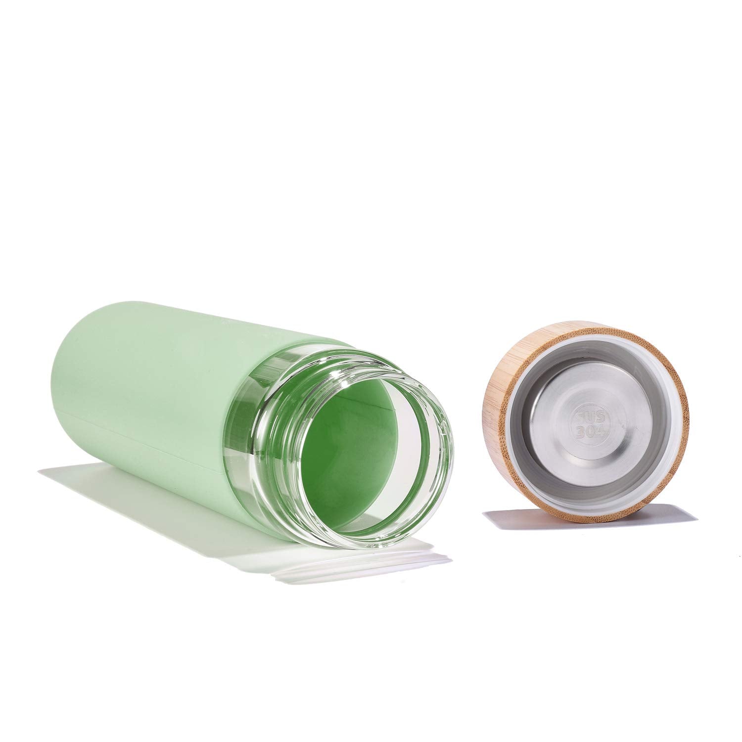 Yomious top view with ice showing wide mouth for easy filling benefit