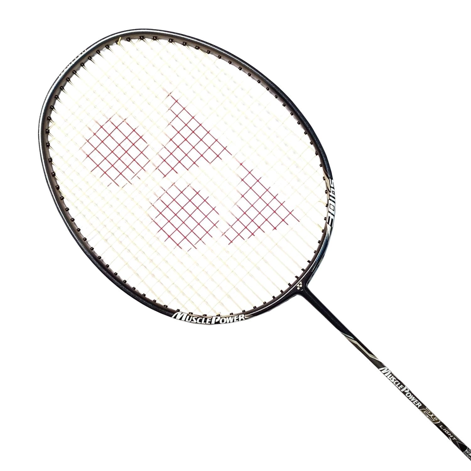 YONEX isometric head detail showing larger sweet spot for forgiving hits