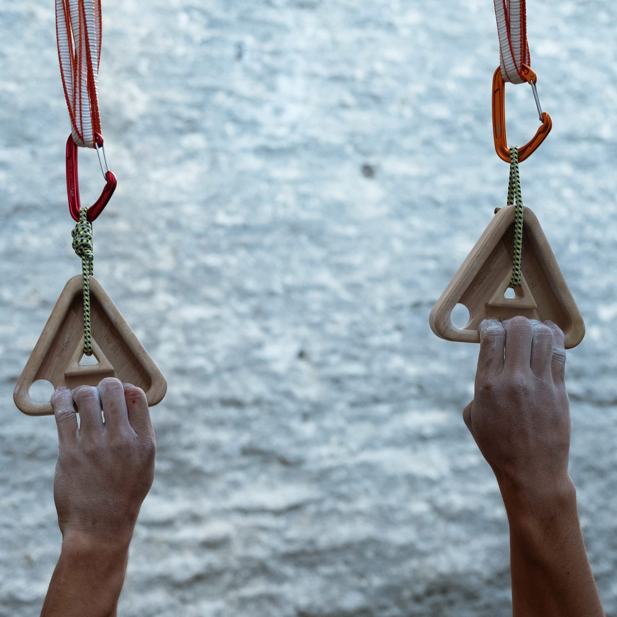 YY Vertical triangle mounted offset for unilateral practice and targeted strength benefit