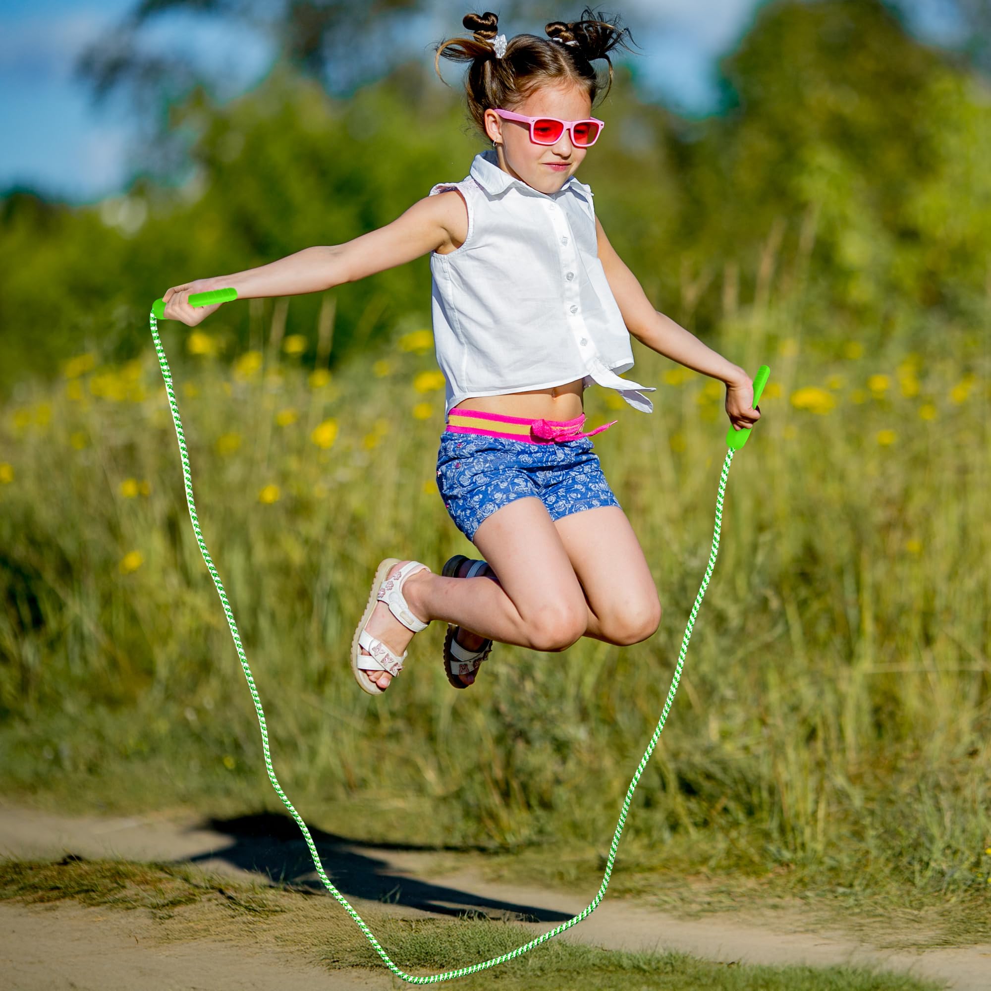 ZATAYE rope beside ruler showing adjustable length for different kids