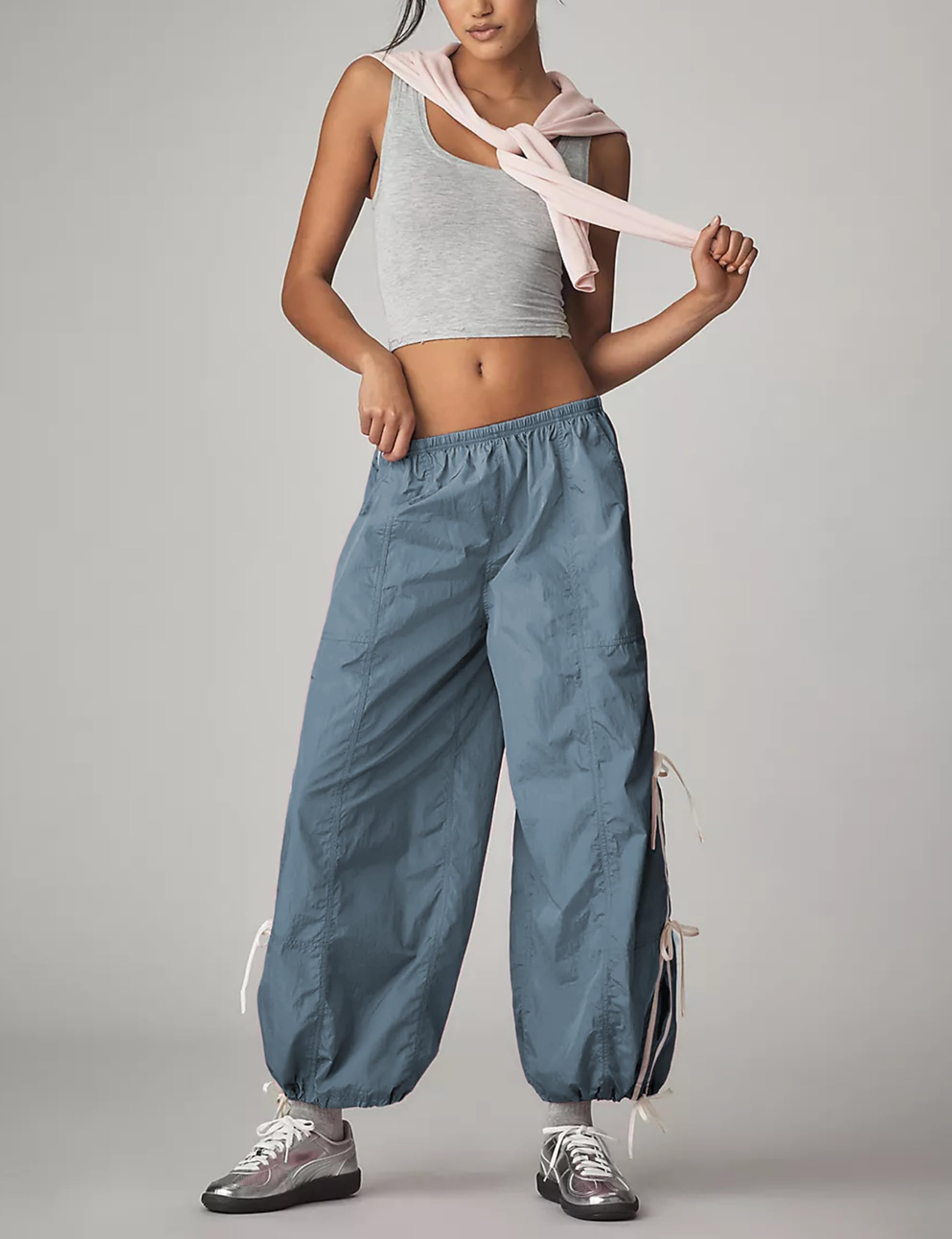 Zhiyouni fabric close-up showing breathable stretch for comfortable movement