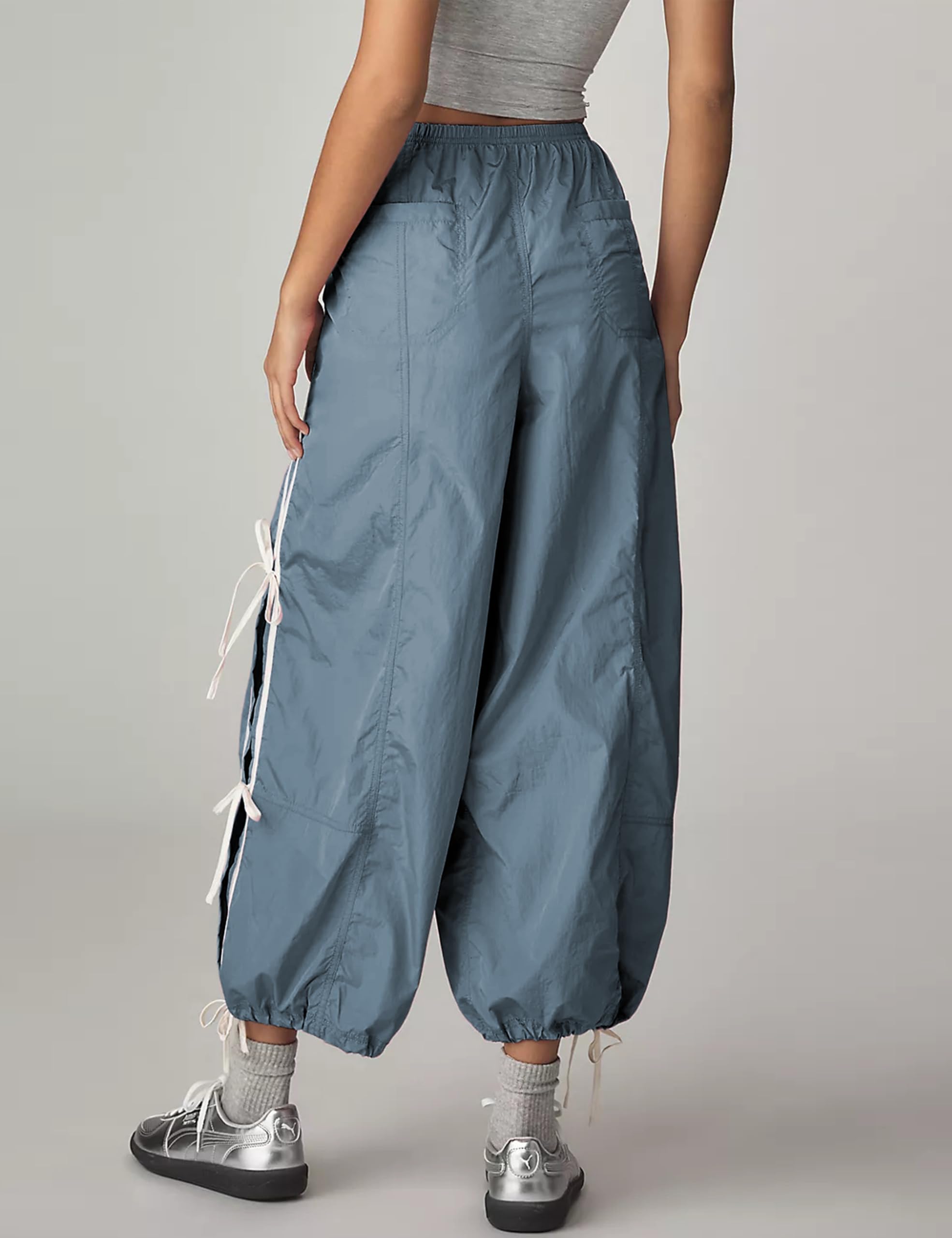 Zhiyouni elastic waistband detail demonstrating secure high-rise comfort